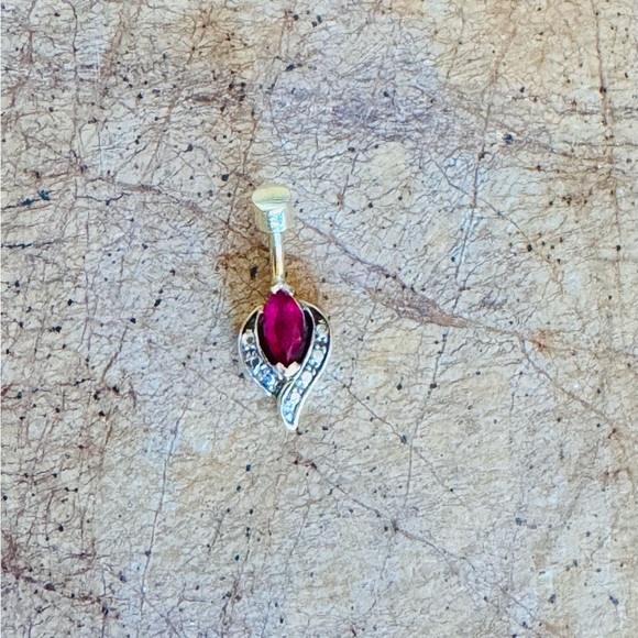 Genuine Gold Ruby Gemstone Belly Button Ring - Picture 4 of 6
